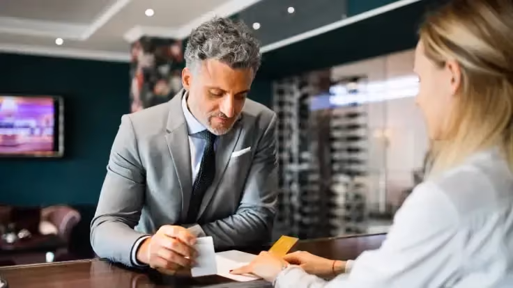 Hotel Deposit Laws: Advance Charges, Refund Rules, and Damage Holds